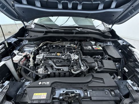 Used 2023 Toyota Corolla Cross L image 41