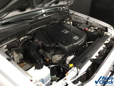 Used 2011 Toyota Tacoma 4x4 Double Cab w/ TRD Sport Pkg image 39