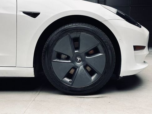 Used 2022 Tesla Model 3 RWD image 38