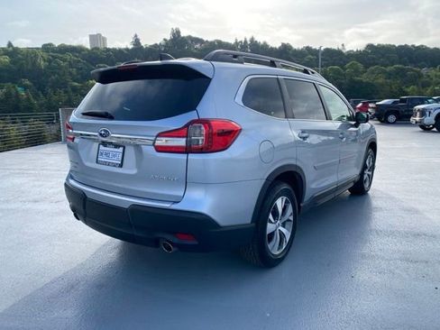 Used 2022 Subaru Ascent Premium w/ Convenience Package AWD/4WD image 8