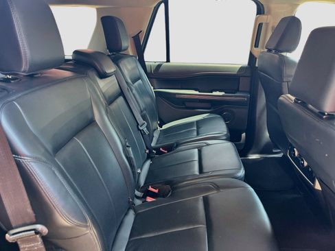 Used 2024 Ford Expedition XLT RWD image 29
