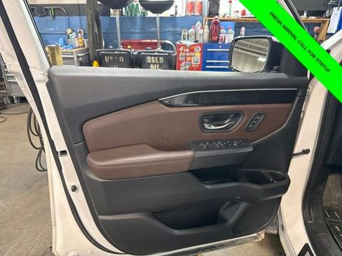 Used 2024 Honda Pilot Elite image 20