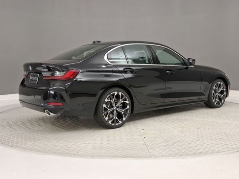New 2026 BMW 330i Sedan w/ Convenience Package RWD image 7