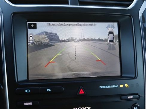 Used 2019 Ford Explorer Sport image 28