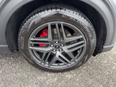 Used 2025 Ford Explorer ST image 12