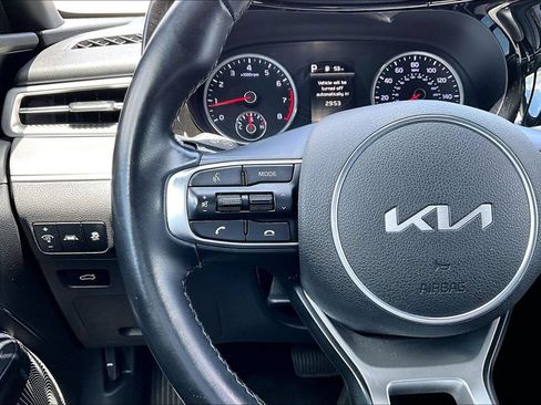 Used 2022 Kia K5 GT-Line FWD image 11