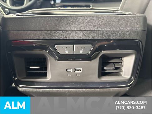 Used 2024 GMC Sierra 2500 AT4X image 27