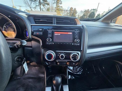 Used 2017 Honda Fit LX image 16