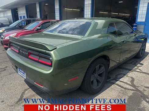 Used 2021 Dodge Challenger SXT RWD image 3