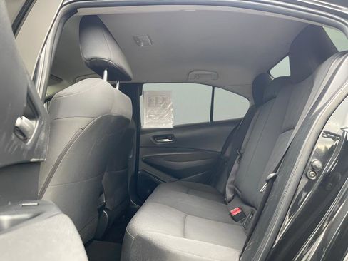 Used 2020 Toyota Corolla LE image 11