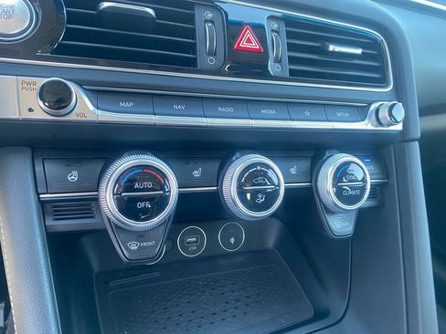 Used 2022 Genesis G70 2.0T w/ Prestige Package AWD/4WD image 17