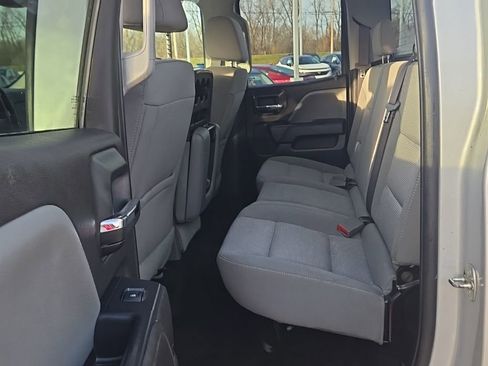 Used 2017 Chevrolet Silverado 1500 Custom w/ Custom Convenience Package image 18