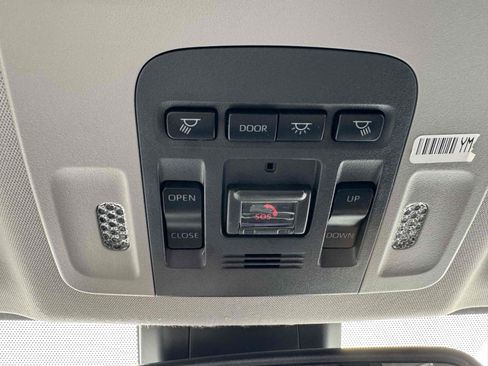 Used 2022 Toyota Camry XSE w/ Navigation Upgrade Package FWD image 37