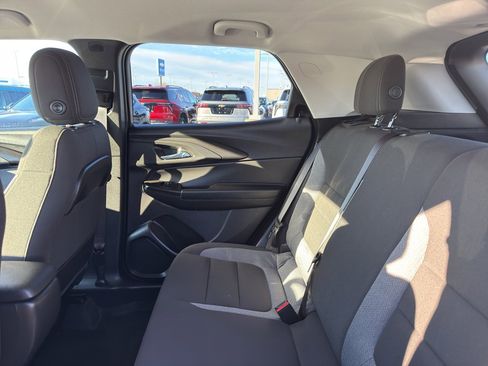 Used 2023 Chevrolet TrailBlazer LT w/ Convenience Package image 32