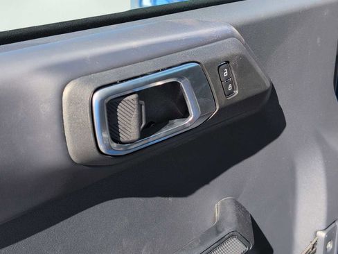 New 2025 Ford Bronco Badlands w/ Sasquatch Package image 7