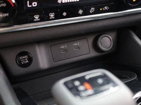 Certified 2025 Nissan Rogue SV AWD/4WD image 14