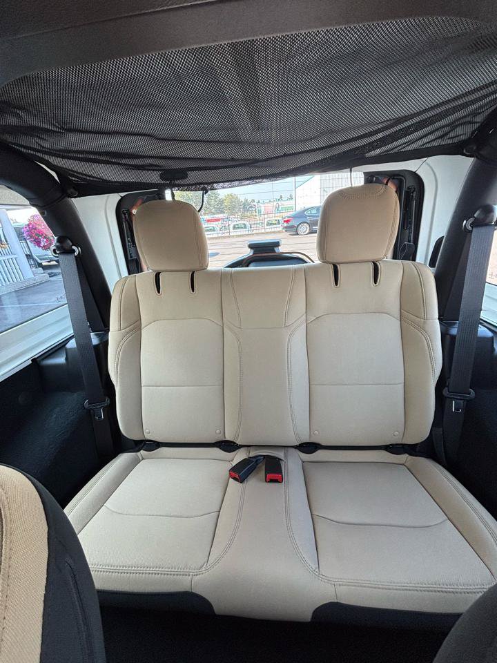 Used 2022 Jeep Wrangler Sport AWD/4WD image 19