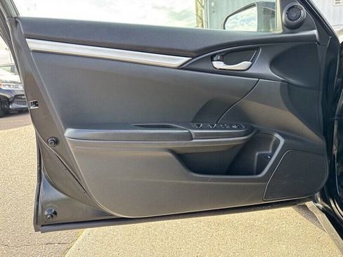 Used 2019 Honda Civic Sport image 15