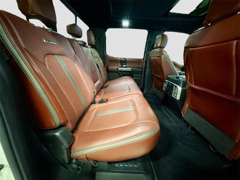 Used 2020 Ford F350 Platinum w/ FX4 Off-Road Package image 34