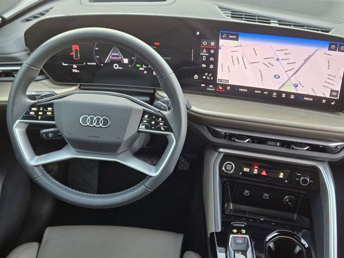 Certified 2025 Audi Q5 Premium Plus w/ Premium Plus image 33