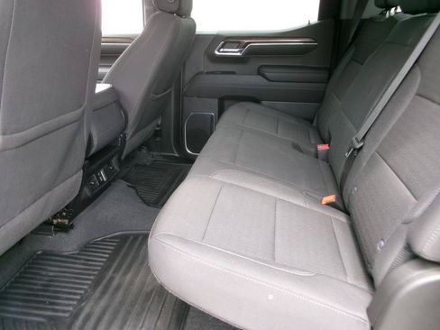 Used 2024 Chevrolet Silverado 1500 LT AWD/4WD image 9