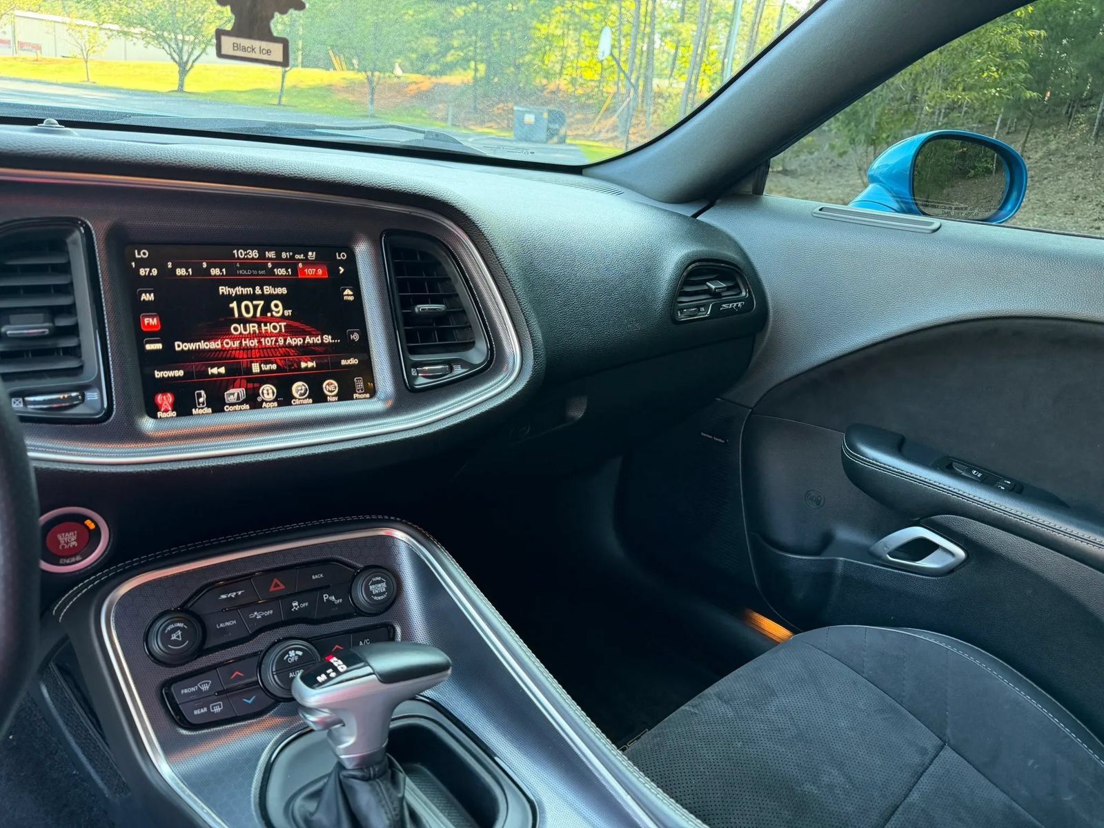 Used 2015 Dodge Challenger SRT w/ Technology Group RWD image 22