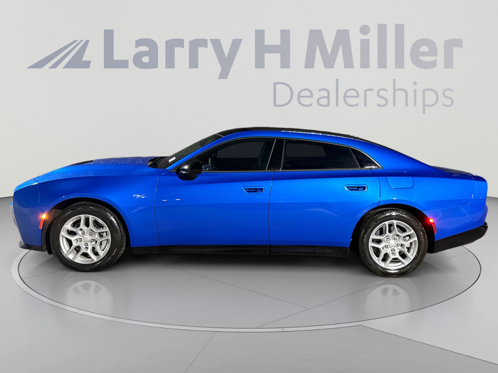 Used 2026 Dodge Charger R/T w/ Driver Convenience Group AWD/4WD image 2