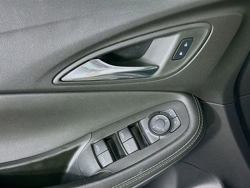 Used 2025 Buick Encore GX Preferred AWD/4WD image 23