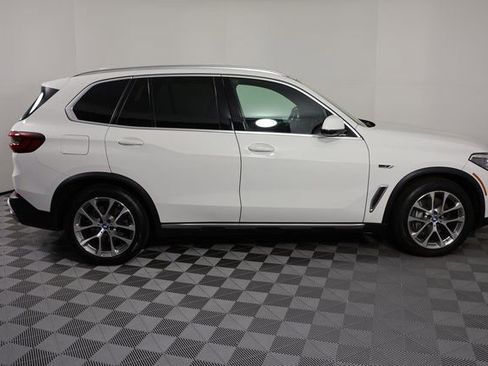 Used 2022 BMW X5 xDrive45e w/ Executive Package image 9