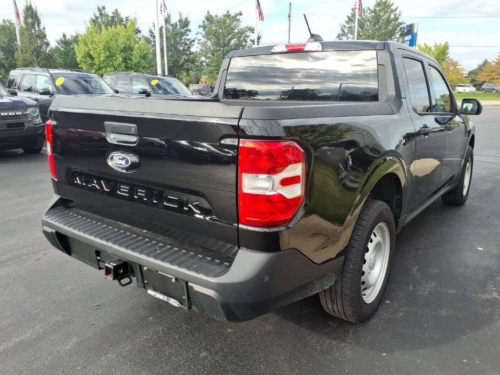 Certified 2025 Ford Maverick XL FWD image 4