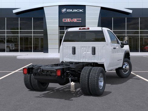 New 2026 GMC Sierra 3500 Pro w/ Convenience Package AWD/4WD image 28