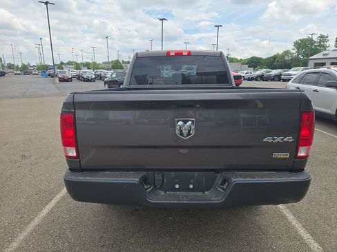 Used 2018 RAM 1500 Tradesman w/ Popular Equipment Group AWD/4WD image 4