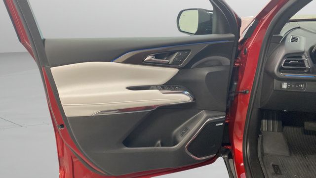 Used 2026 Chevrolet Traverse High Country w/ LPO, Floor Liner Package AWD/4WD image 26