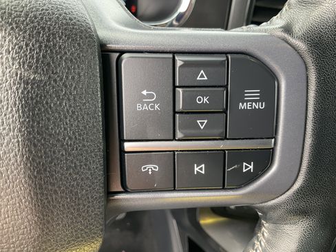 Used 2023 Ford F150 Lariat w/ Equipment Group 502A High image 32