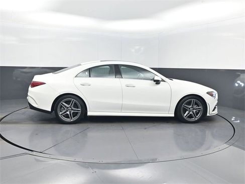 Used 2023 Mercedes-Benz CLA 250 4MATIC image 39