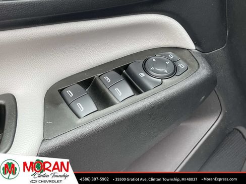 Certified 2024 Chevrolet Equinox LS w/ LS Convenience Package FWD image 16
