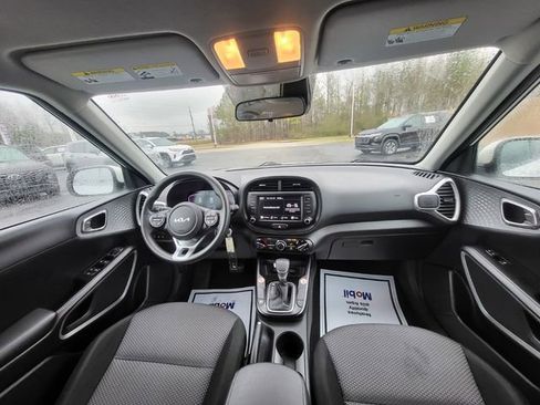 Used 2024 Kia Soul LX w/ Option Group 015 image 14