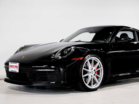 Used 2022 Porsche 911 GT3 RS image 32