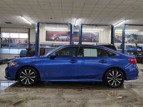 Certified 2023 Honda Civic EX image 26