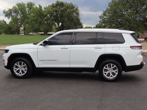 Used 2021 Jeep Grand Cherokee L Limited AWD/4WD image 9