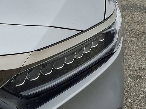 Used 2022 Honda Accord Sport image 9