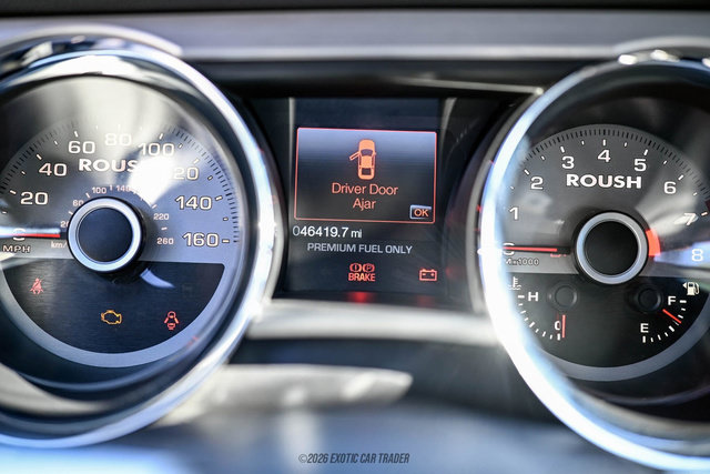 Used 2014 Ford Mustang GT Premium w/ GT Track Package RWD image 19