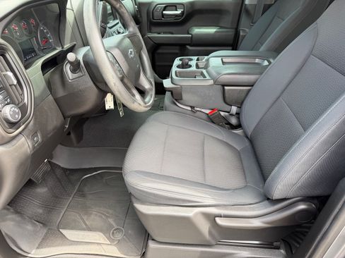 Used 2019 Chevrolet Silverado 1500 Custom Trail Boss w/ Custom Convenience Package AWD/4WD image 15