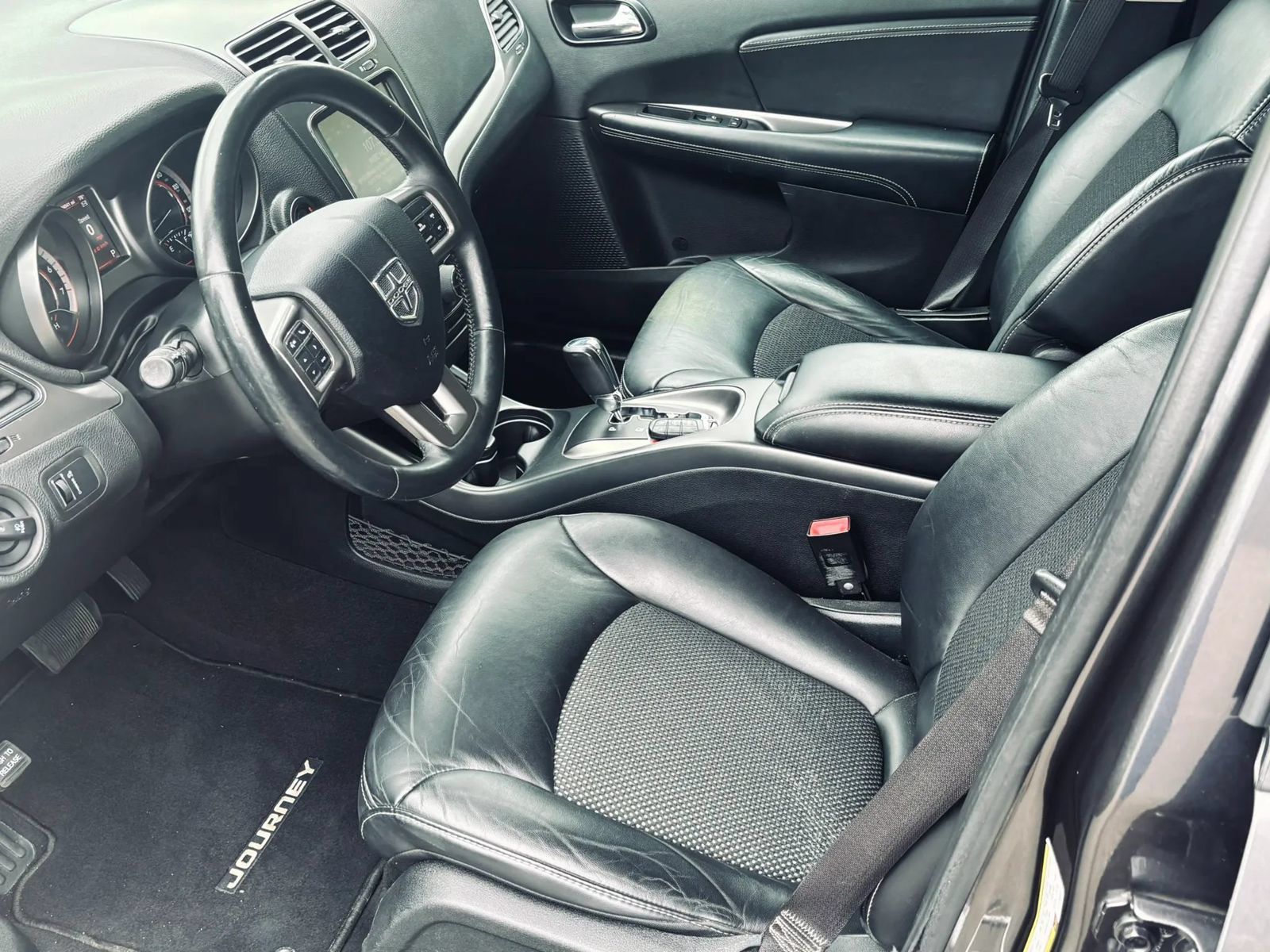 Used 2015 Dodge Journey Crossroad w/ Flexible Seating Group AWD/4WD image 21