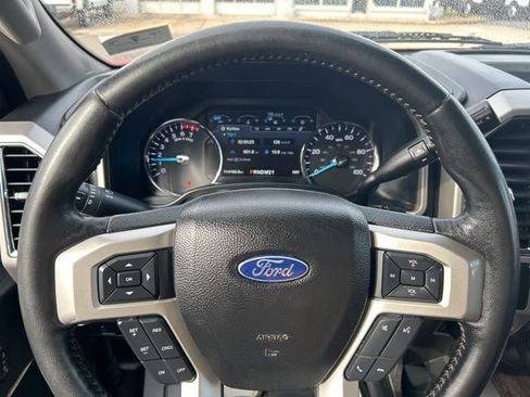 Used 2018 Ford F250 Lariat w/ Chrome Package image 23