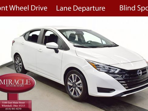 Used 2025 Nissan Versa SV FWD image 1