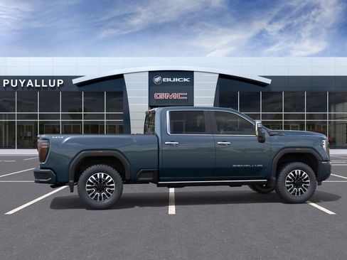 New 2026 GMC Sierra 2500 Denali Ultimate w/ LPO, Black Badging Package image 5