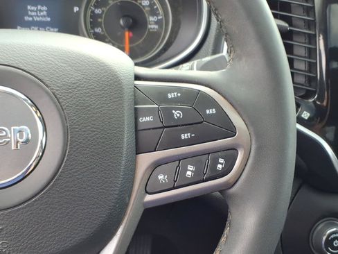 Used 2022 Jeep Cherokee Limited AWD/4WD image 18