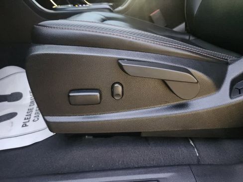 Used 2022 GMC Canyon AT4 w/ Trailering Package image 19