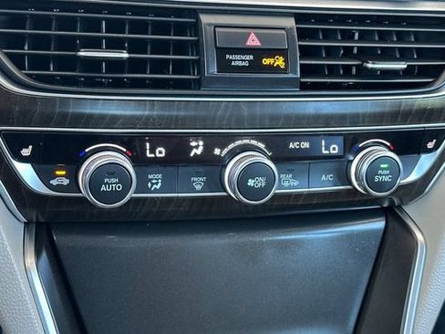Used 2022 Honda Accord EX-L image 16